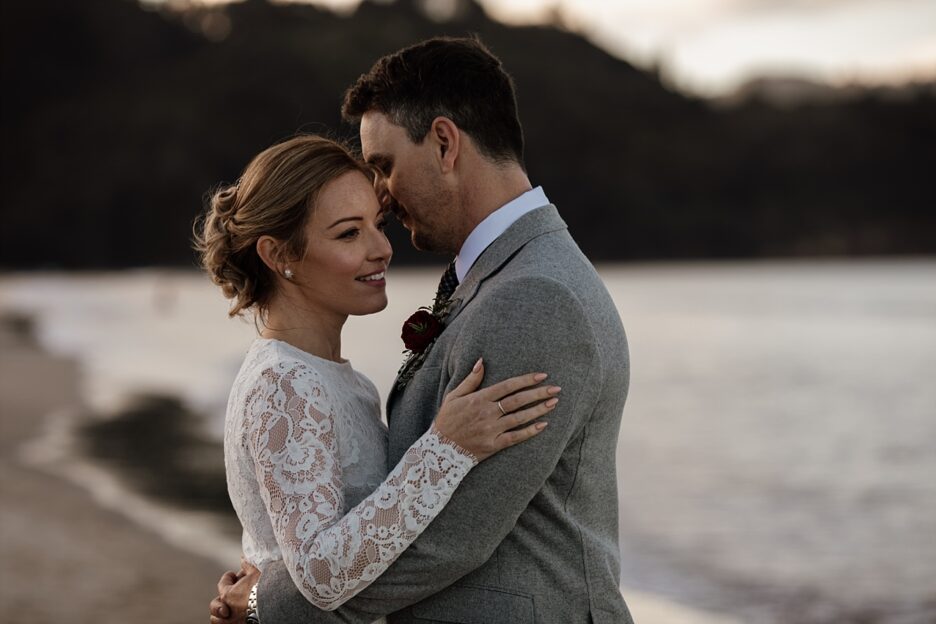 candid wedding photos