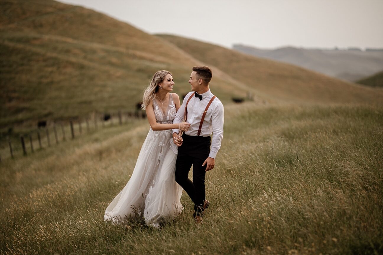 Candid natural wedding photographer hawkes Bay