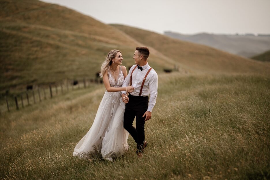 Candid natural wedding photographer hawkes Bay
