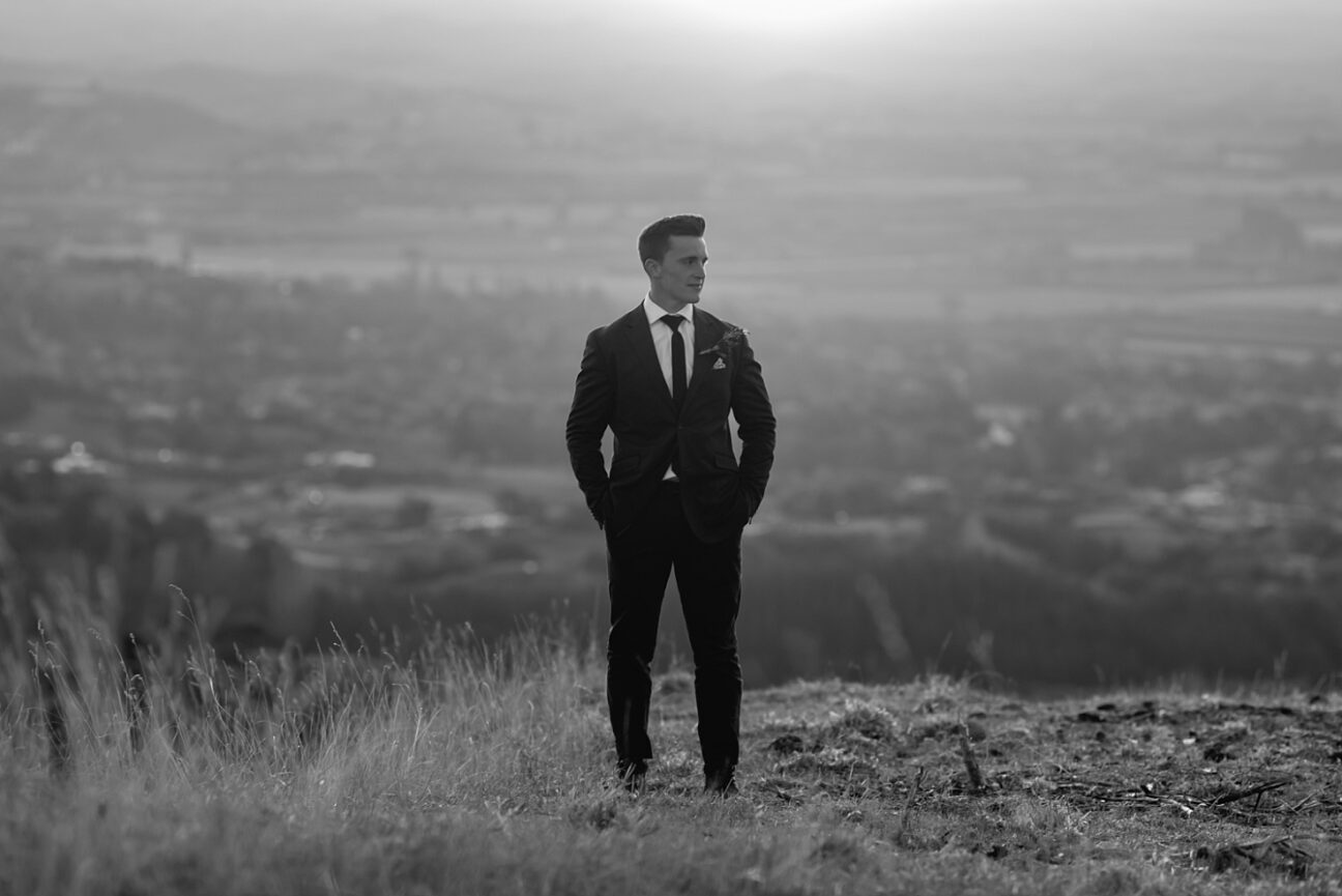 Groom portrait on Te Mata Peak