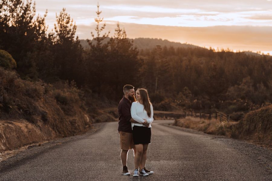 Engagement photos of couple Rotorua Redwoods