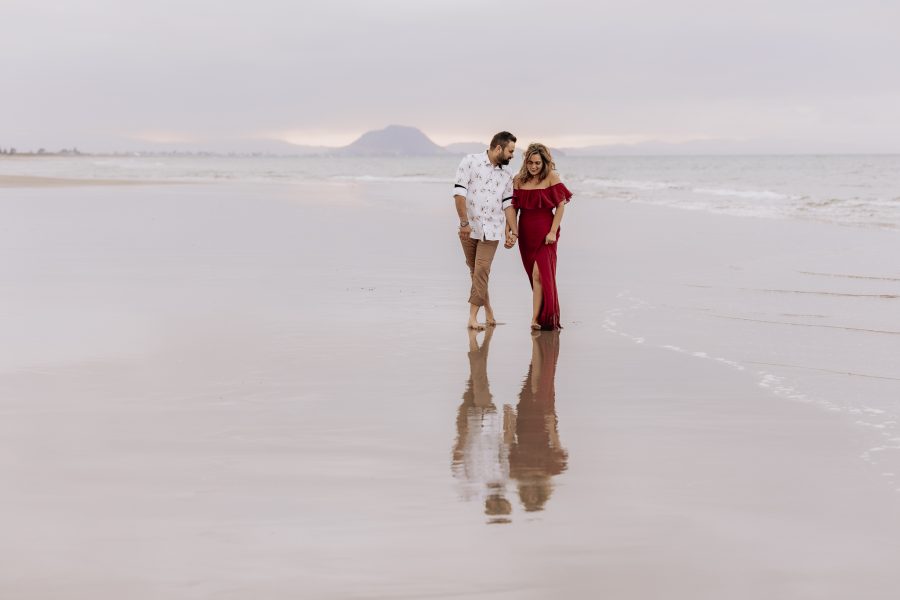 couple photo session on Mount Maunganui Beach photo shoot