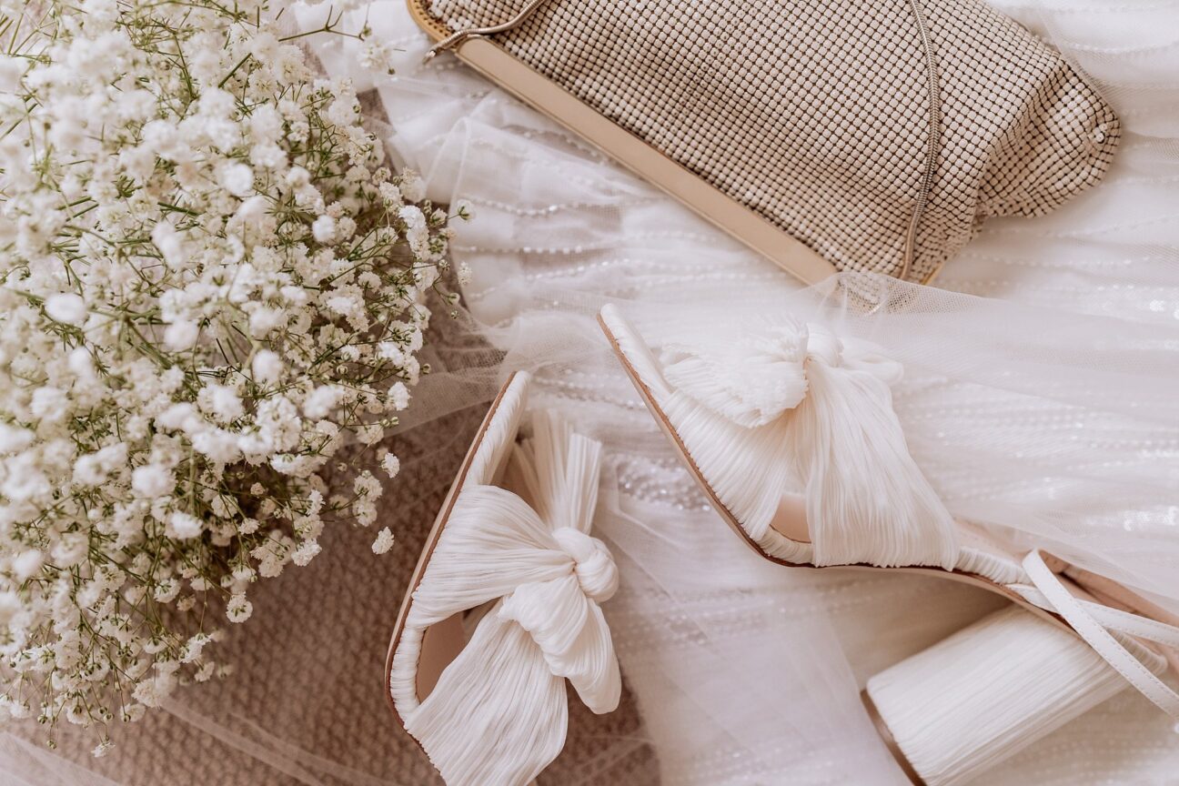 Wedding shoes bag gypsophila bouquet
