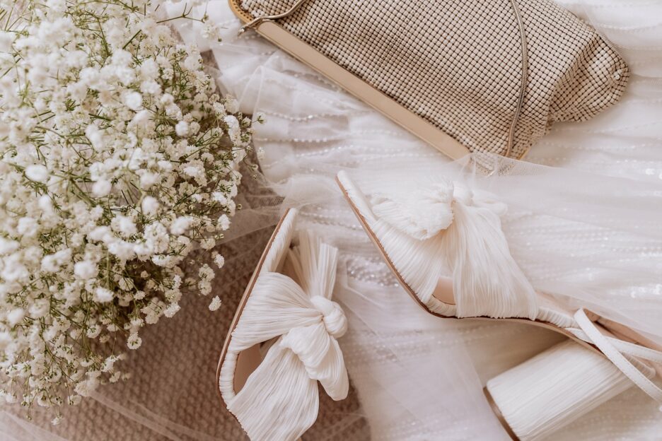 Wedding shoes bag gypsophila bouquet