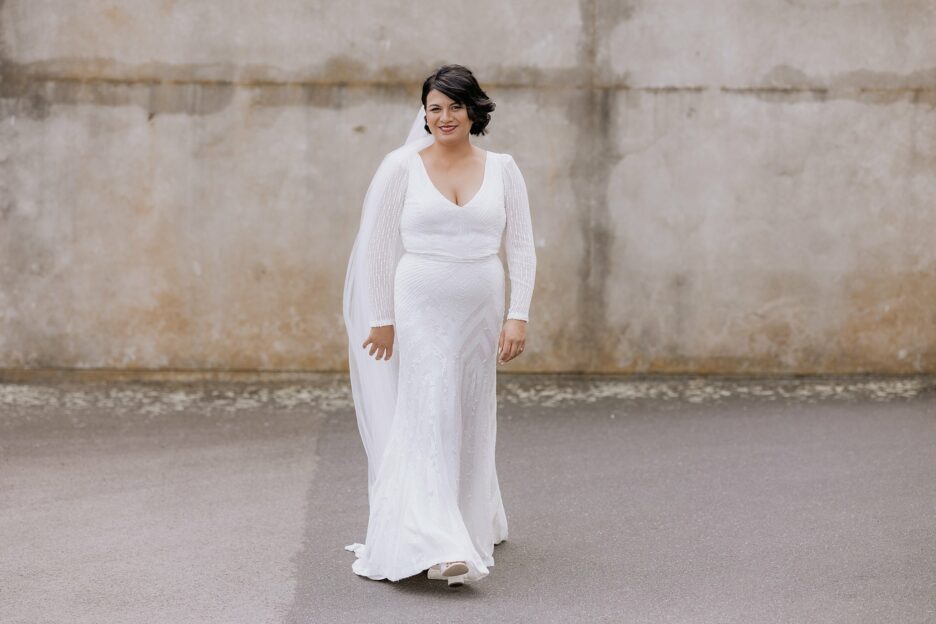 Bride in her Karen Willis Holmes wedding dress