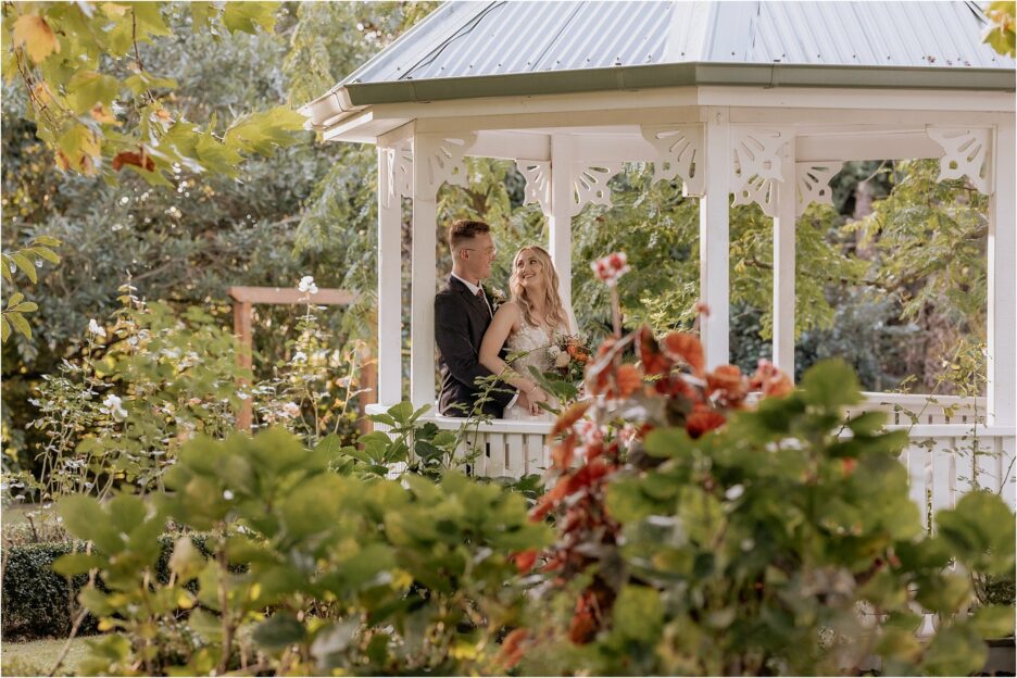 wedding photos at Persimmon lane garden venue Fall Wedding