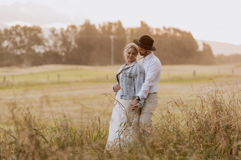 wedding Photos in high grass Papamoa venue